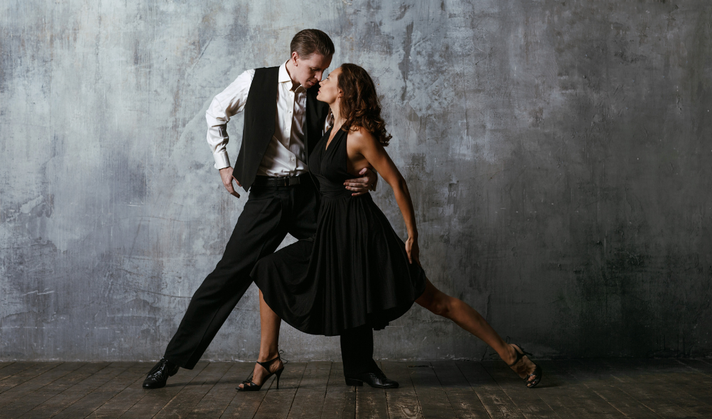 Talons stiletto ou évasés pour le tango argentin ?