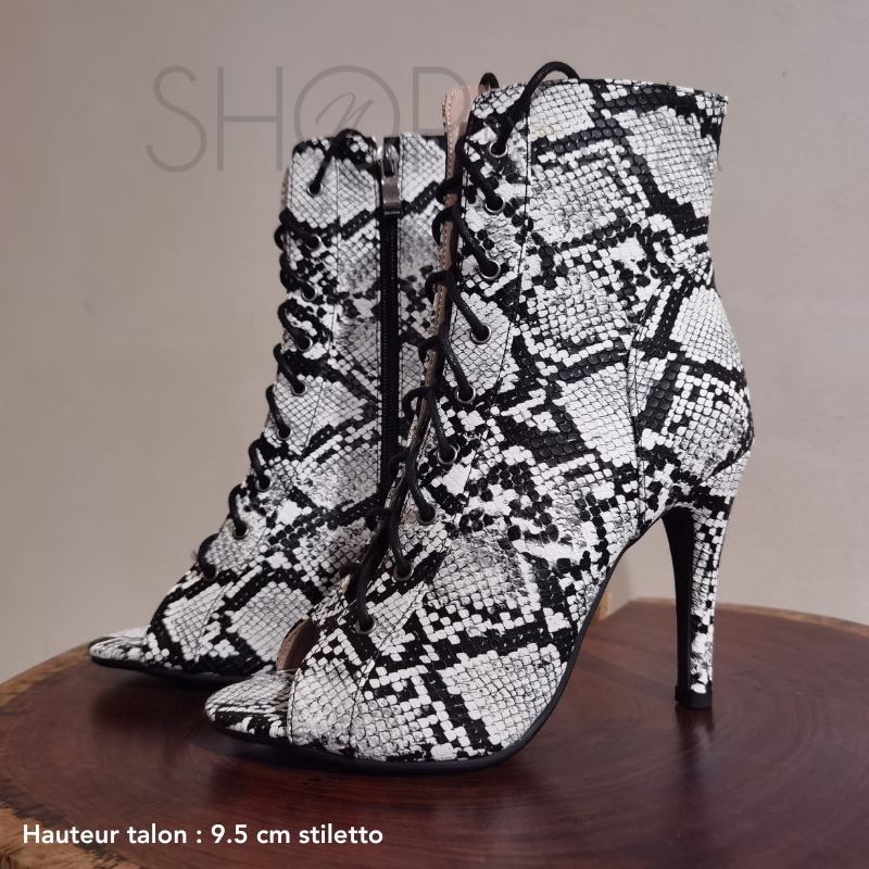 SNAKE HEELS BOOTS