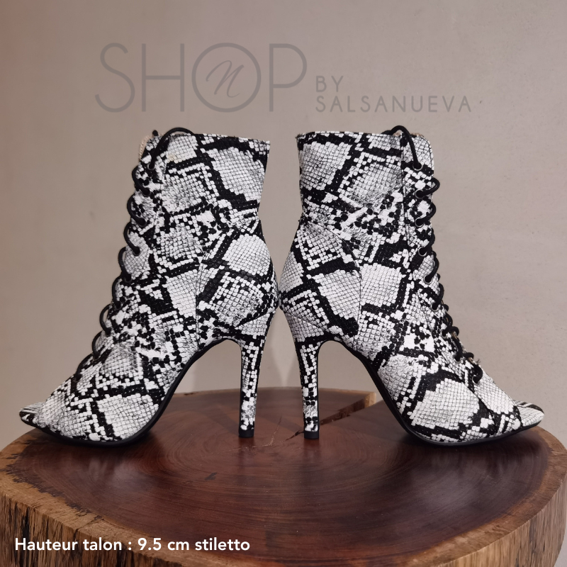 SNAKE HEELS BOOTS