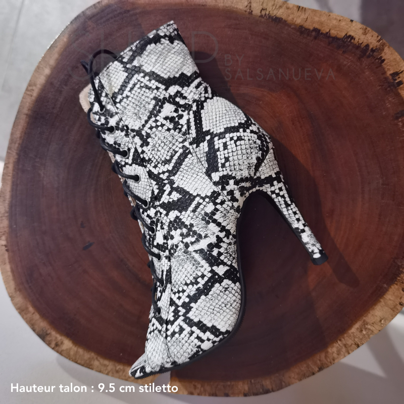 SNAKE HEELS BOOTS