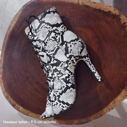 SNAKE HEELS BOOTS