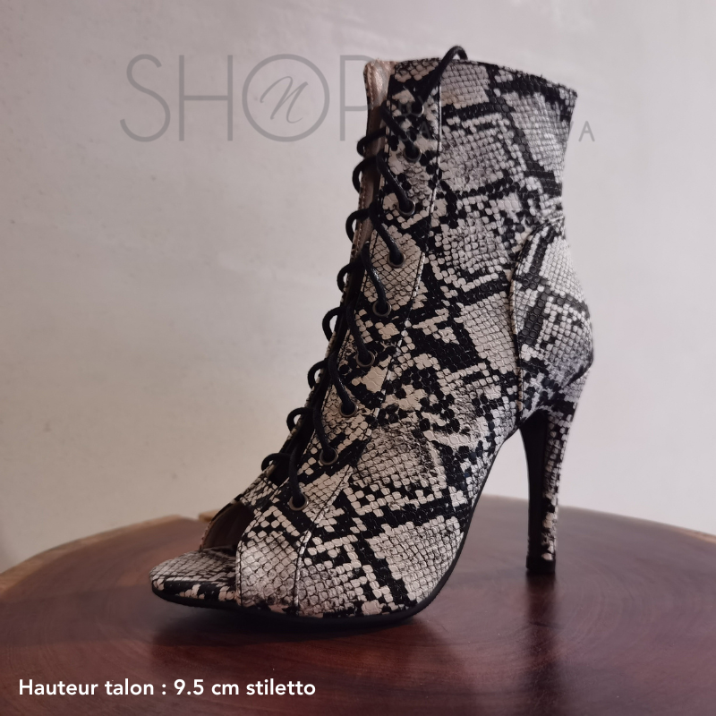SNAKE HEELS BOOTS