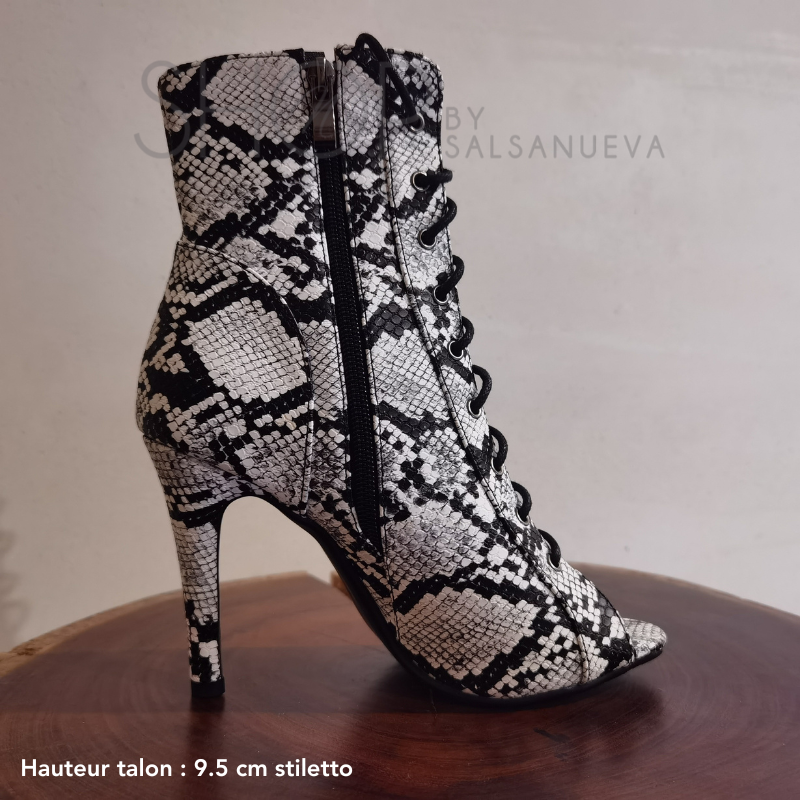 SNAKE HEELS BOOTS