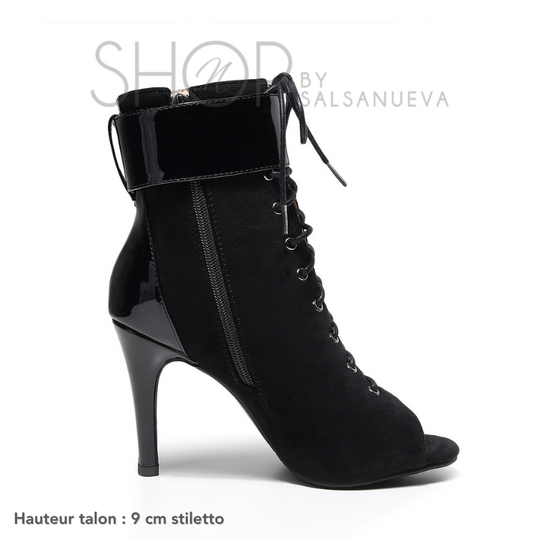 DOUBLE STRAP BLACK HEELS BOOTS